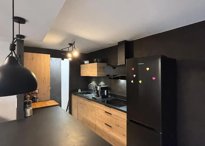 Large Modern - Terrace - Parking *