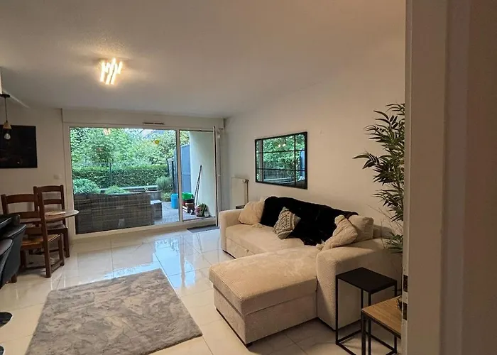 Large Modern - Terrace - Parking *